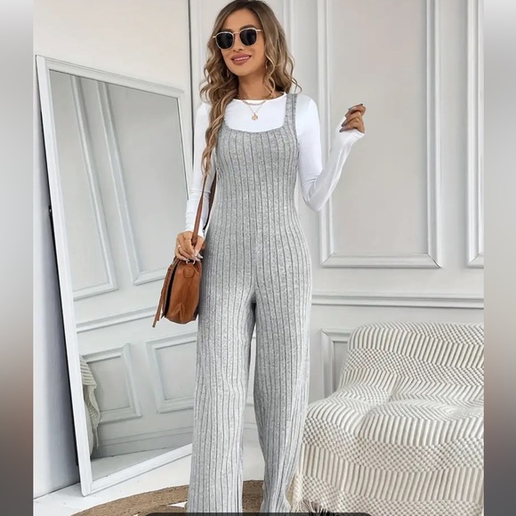 GRAY FLEECE ROMPER JUMPSUIT - Picture 9 of 10